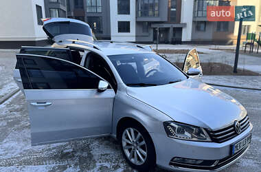 Универсал Volkswagen Passat 2012 в Львове