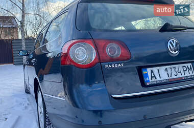 Универсал Volkswagen Passat 2006 в Киеве