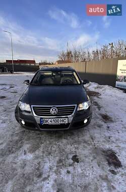 Універсал Volkswagen Passat 2009 в Сарнах