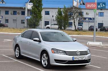 Седан Volkswagen Passat 2013 в Житомирі