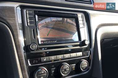 Седан Volkswagen Passat 2016 в 