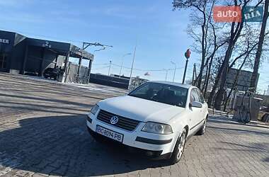 Седан Volkswagen Passat 2001 в Львове