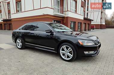 Седан Volkswagen Passat 2014 в Ивано-Франковске