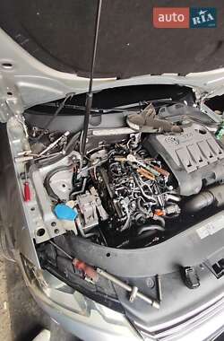 Седан Volkswagen Passat 2011 в 
