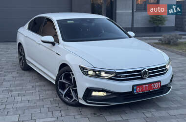 Седан Volkswagen Passat 2019 в 