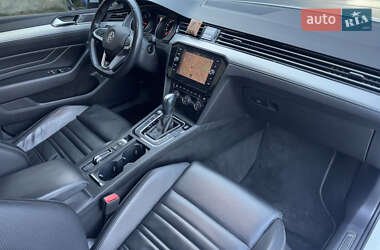 Седан Volkswagen Passat 2019 в 