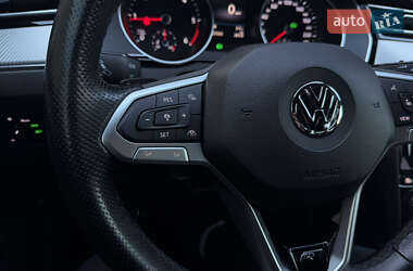 Седан Volkswagen Passat 2019 в 