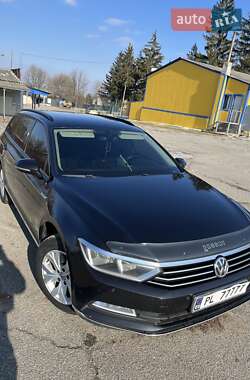 Универсал Volkswagen Passat 2015 в Звягеле