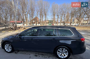 Универсал Volkswagen Passat 2015 в 