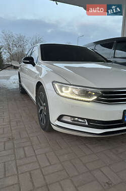 Седан Volkswagen Passat 2018 в Березанці