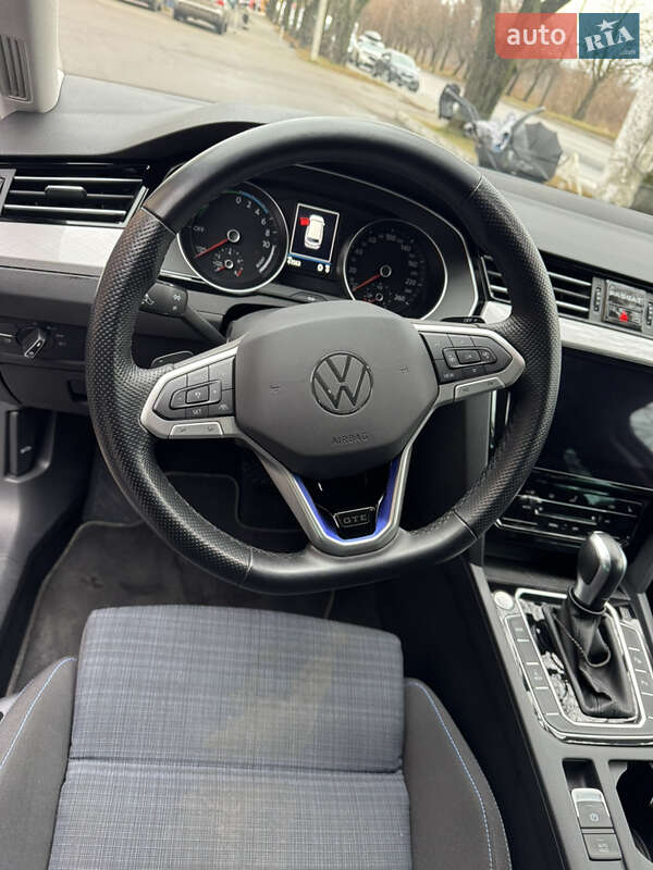 Универсал Volkswagen Passat 2022 в Киеве фото 9 Универсал Volkswagen Passat 2022 в Киеве