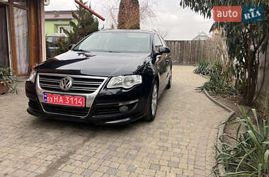 Універсал Volkswagen Passat 2010 в Львові