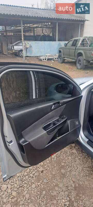 Седан Volkswagen Passat 2005 в Хусті