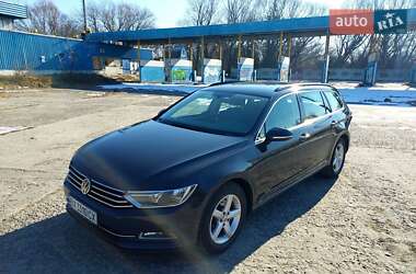 Універсал Volkswagen Passat 2015 в Хмельницькому