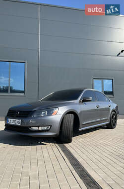 Седан Volkswagen Passat 2013 в Києві