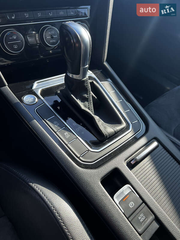 Универсал Volkswagen Passat 2015 в Любомле