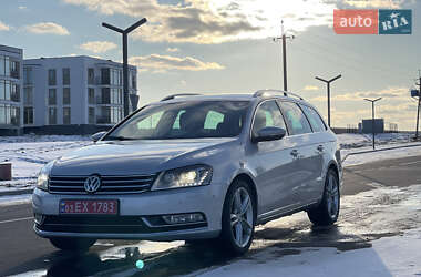 Универсал Volkswagen Passat 2011 в Ровно