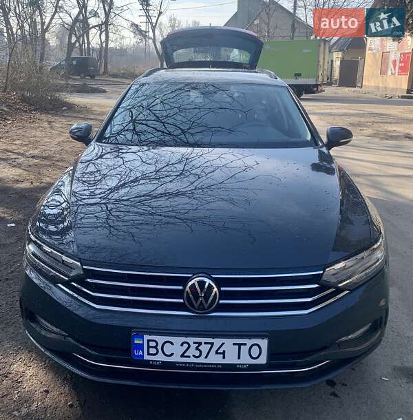 Универсал Volkswagen Passat 2021 в Львове