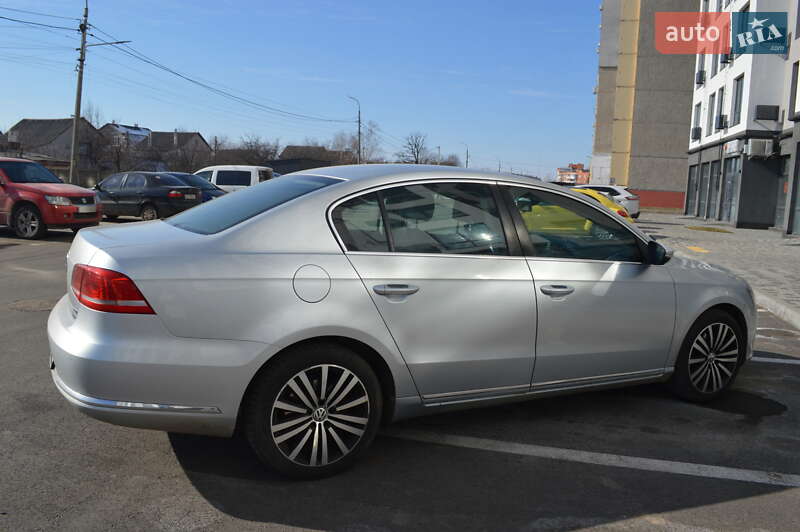 Седан Volkswagen Passat 2013 в Чернигове