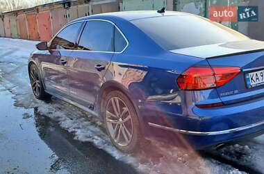 Седан Volkswagen Passat 2016 в Києві