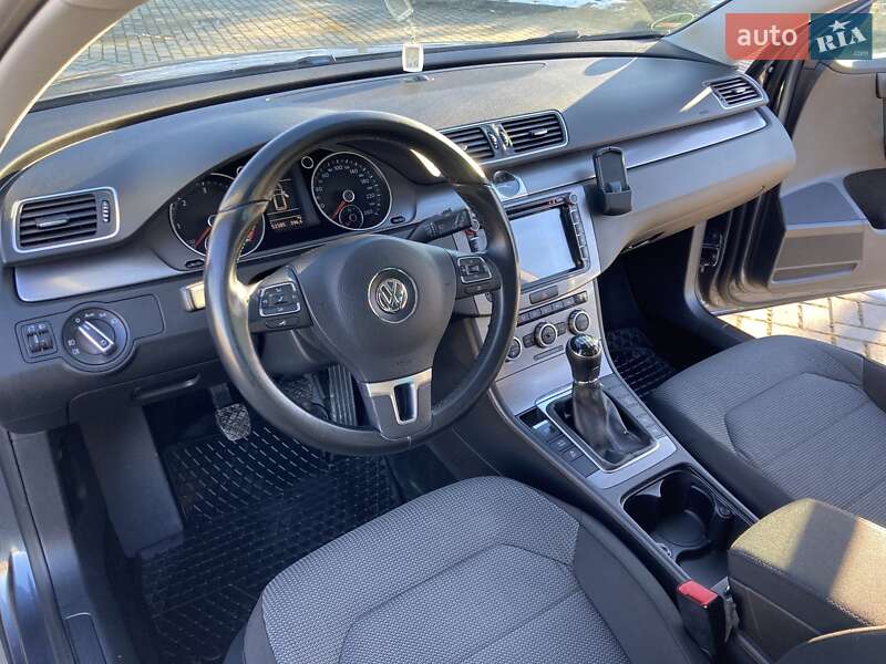 Універсал Volkswagen Passat 2013 в Трускавці