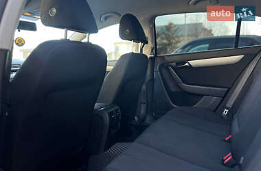 Седан Volkswagen Passat 2011 в 