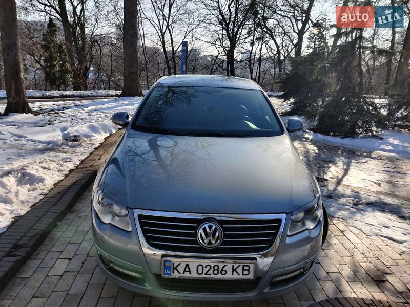 Седан Volkswagen Passat 2010 в Києві