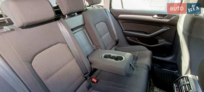 Универсал Volkswagen Passat 2016 в Ивано-Франковске