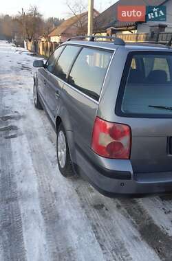 Универсал Volkswagen Passat 2001 в 