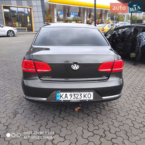 Седан Volkswagen Passat 2012 в Києві