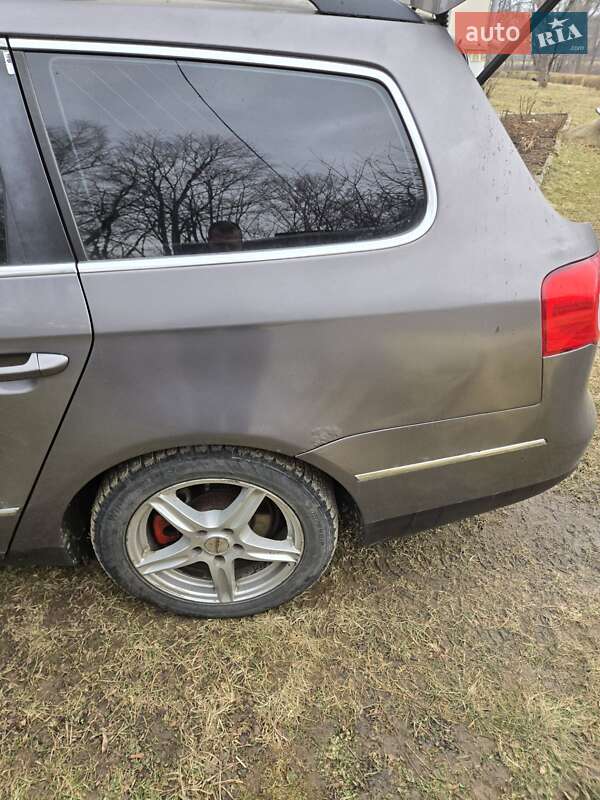 Універсал Volkswagen Passat 2006 в Івано-Франківську