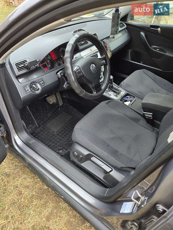 Універсал Volkswagen Passat 2006 в Івано-Франківську