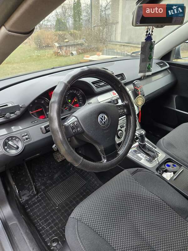 Універсал Volkswagen Passat 2006 в Івано-Франківську