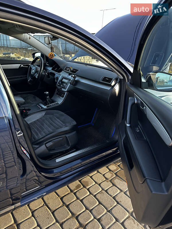 Универсал Volkswagen Passat 2011 в Львове