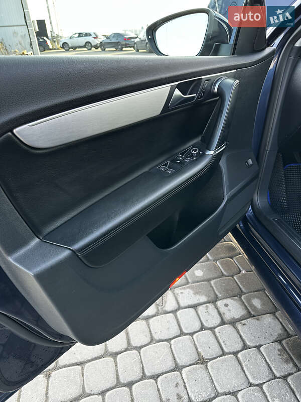 Универсал Volkswagen Passat 2011 в Львове