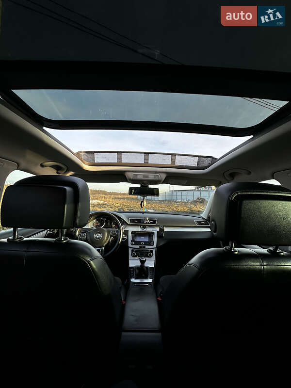 Универсал Volkswagen Passat 2011 в Львове