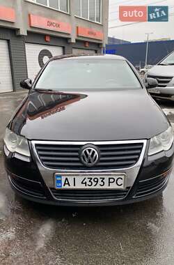 Седан Volkswagen Passat 2007 в Києві