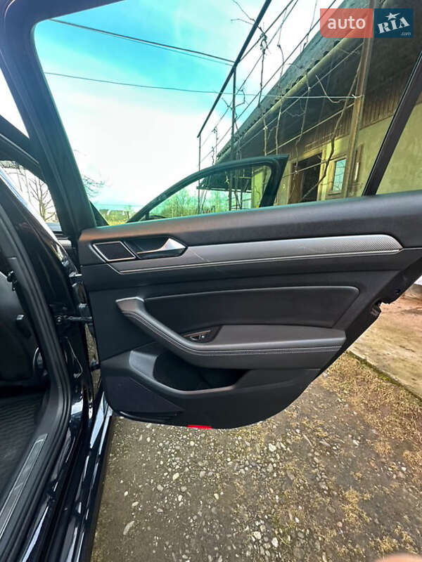 Универсал Volkswagen Passat 2015 в Хусте