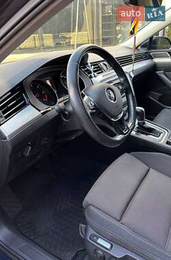 Універсал Volkswagen Passat 2017 в 