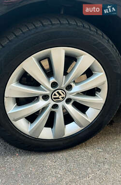 Седан Volkswagen Passat 2014 в 