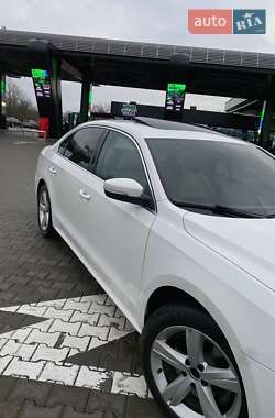 Седан Volkswagen Passat 2012 в 