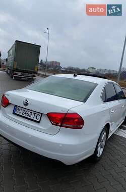 Седан Volkswagen Passat 2012 в 