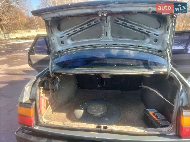 Седан Volkswagen Passat 1988 в Ракитном