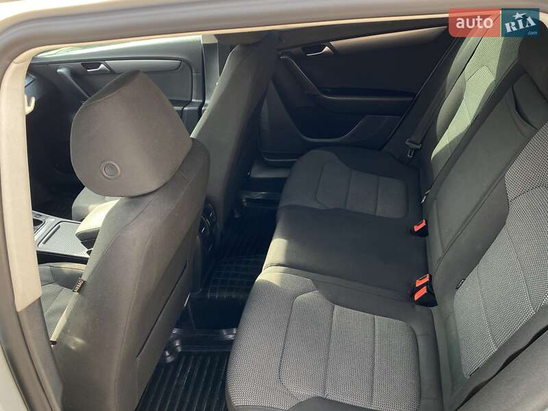 Универсал Volkswagen Passat 2013 в Первомайске