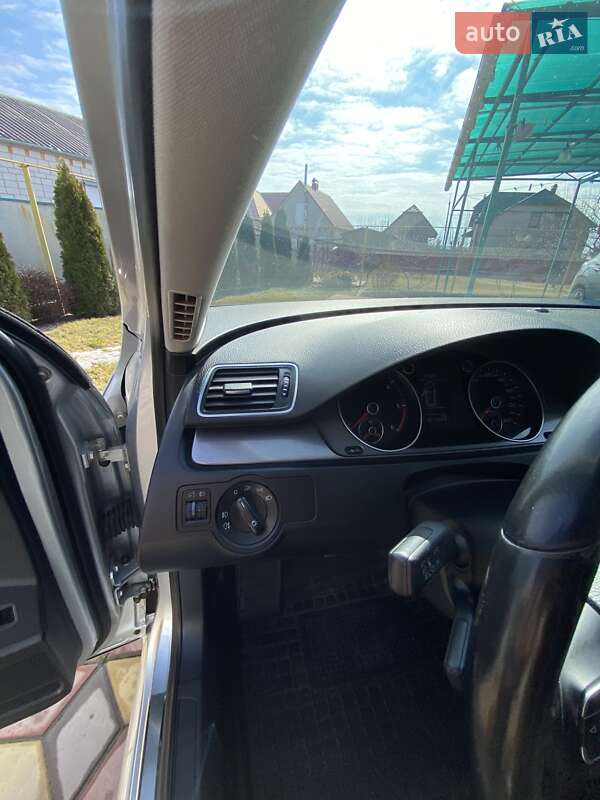 Универсал Volkswagen Passat 2013 в Первомайске