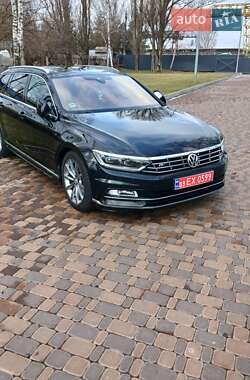 Універсал Volkswagen Passat 2015 в Києві