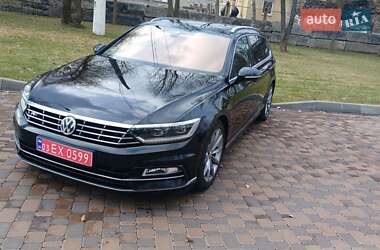 Універсал Volkswagen Passat 2015 в Києві