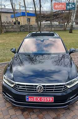 Універсал Volkswagen Passat 2015 в Києві