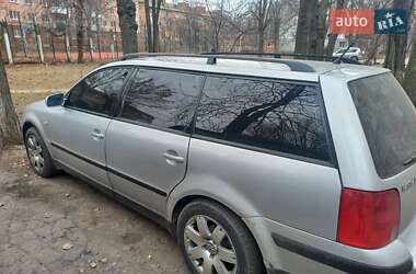 Универсал Volkswagen Passat 2000 в 