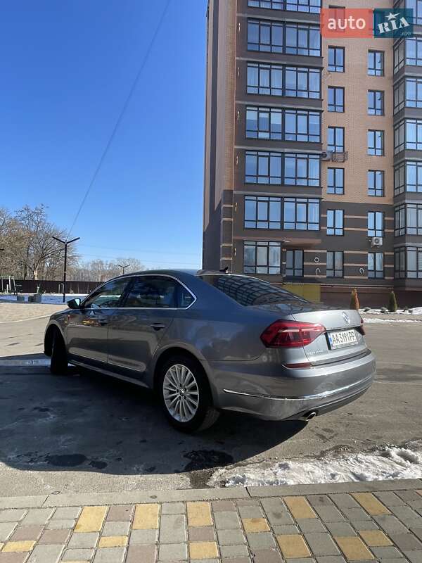 Седан Volkswagen Passat 2016 в Чернигове